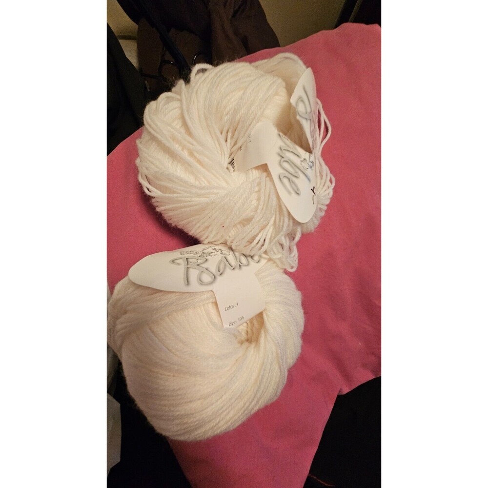 EURO BABE BY KFI Dye 10A Off White 2 skeins